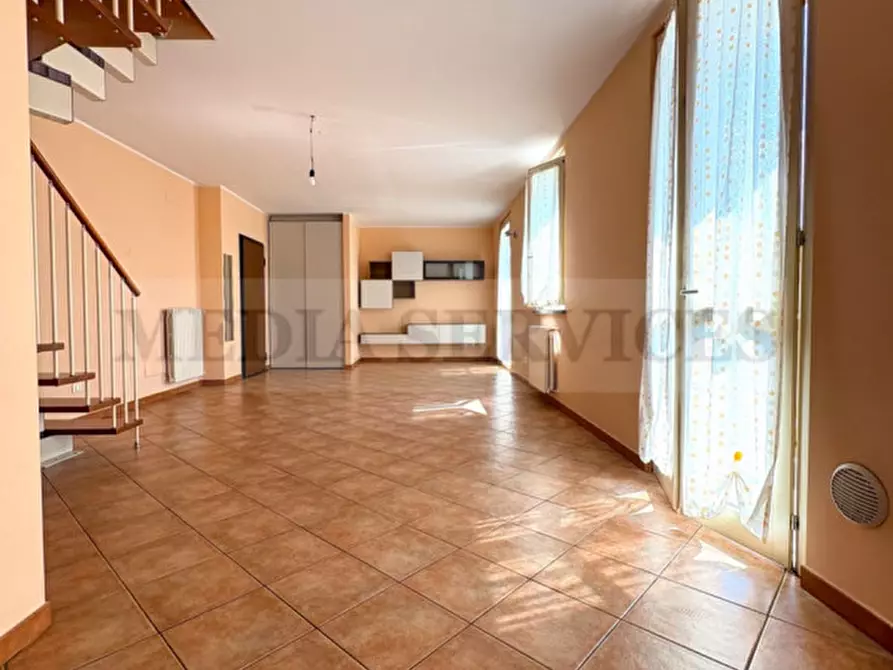 Immagine 9 di Appartamento in vendita  in piazza Unità d'Italia n° 9 a Garlasco