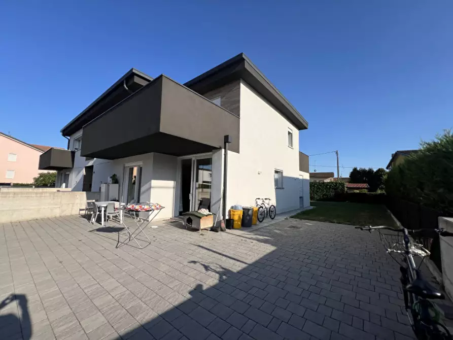 Immagine 1 di Camera in affitto  in Via Ilaria Alpi 18 a Legnaro