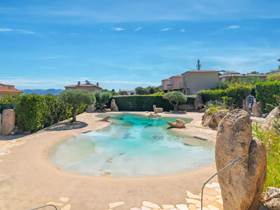 Immagine 9 di Casa bifamiliare in vendita  in Via Rosa Dei Venti a Olbia