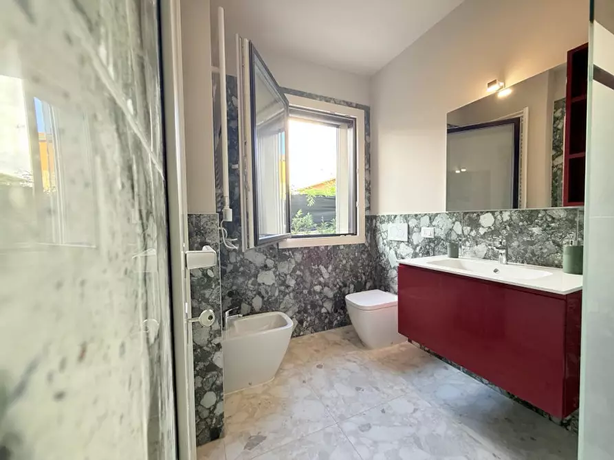 Immagine 17 di Appartamento in affitto  in Vicolo Casara 15 a Lazise
