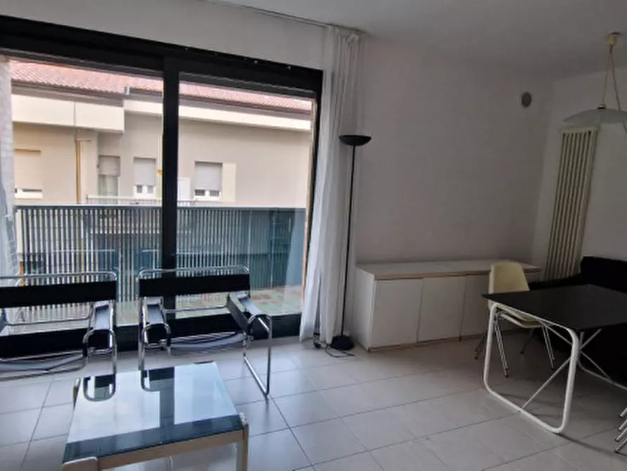 Immagine 2 di Appartamento in vendita  in Viale Ambrogio Fusinieri a Vicenza