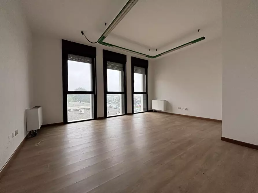 Immagine 2 di Ufficio in vendita  in Via Vicenza a Altavilla Vicentina