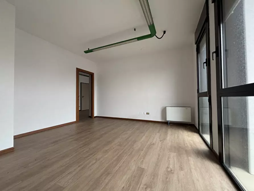 Immagine 3 di Ufficio in vendita  in Via Vicenza a Altavilla Vicentina