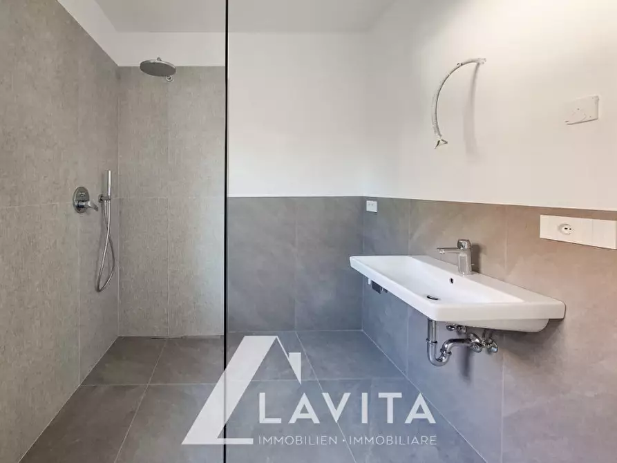 Immagine 25 di Appartamento in vendita  in Aichweg - Via Aica a Appiano Sulla Strada Del Vino .Eppan An Der.