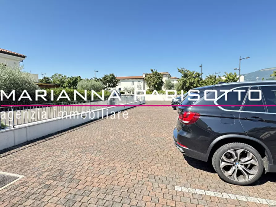 Immagine 5 di Posto auto in vendita  a Bassano Del Grappa