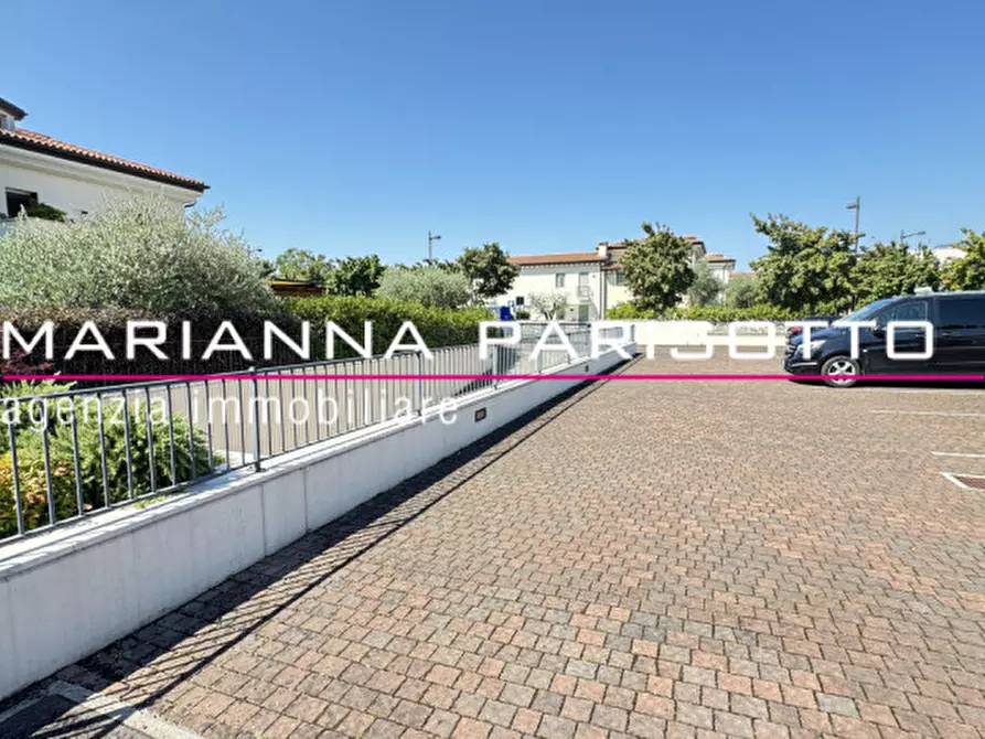 Immagine 6 di Posto auto in vendita  a Bassano Del Grappa