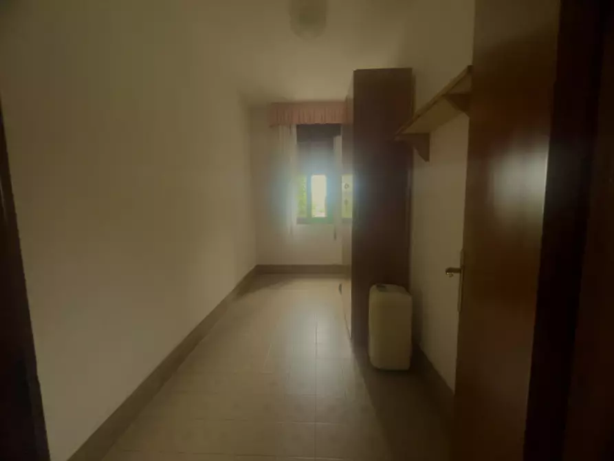 Immagine 4 di Camera in affitto  a Legnaro