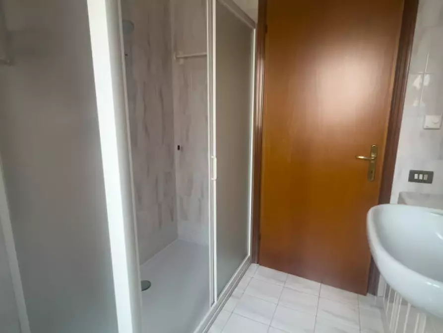 Immagine 7 di Camera in affitto  a Legnaro