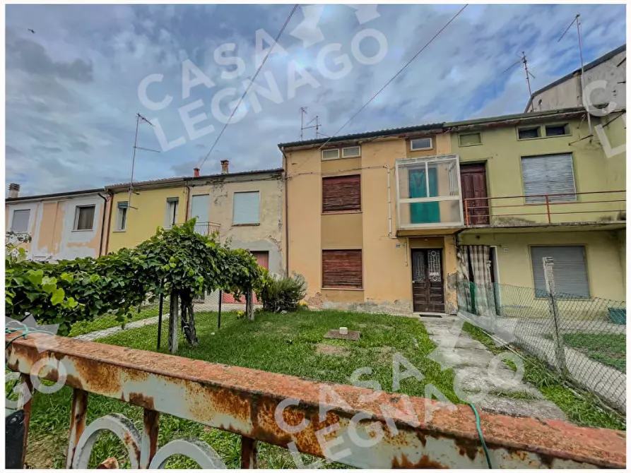 Immagine 2 di Villetta a schiera in vendita  in Via Giuseppe Mazzini a Bergantino