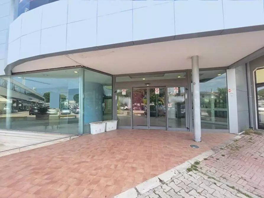 Immagine 7 di Attività commerciale in vendita  in Loc. Santa Calcagna, Contrada Santa Calcagna, N. 30 a Rocca San Giovanni