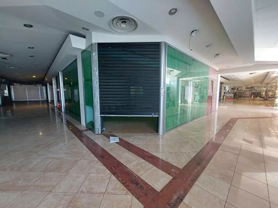 Immagine 18 di Attività commerciale in vendita  in Loc. Santa Calcagna, Contrada Santa Calcagna, N. 30 a Rocca San Giovanni