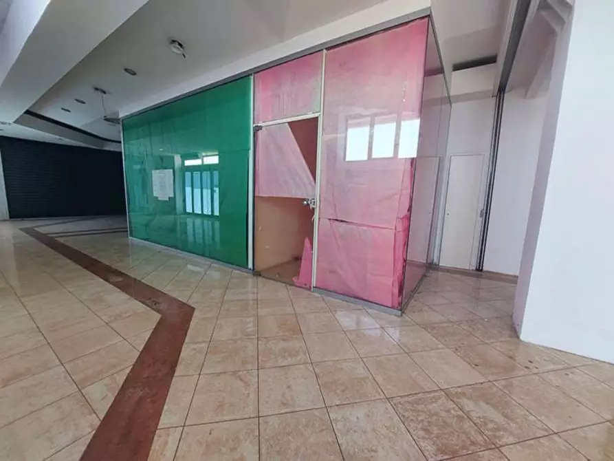 Immagine 21 di Attività commerciale in vendita  in Loc. Santa Calcagna, Contrada Santa Calcagna, N. 30 a Rocca San Giovanni