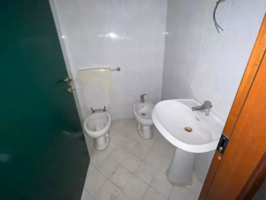 Immagine 5 di Ufficio in vendita  in Viale Porta Po, N. 87/D a Rovigo