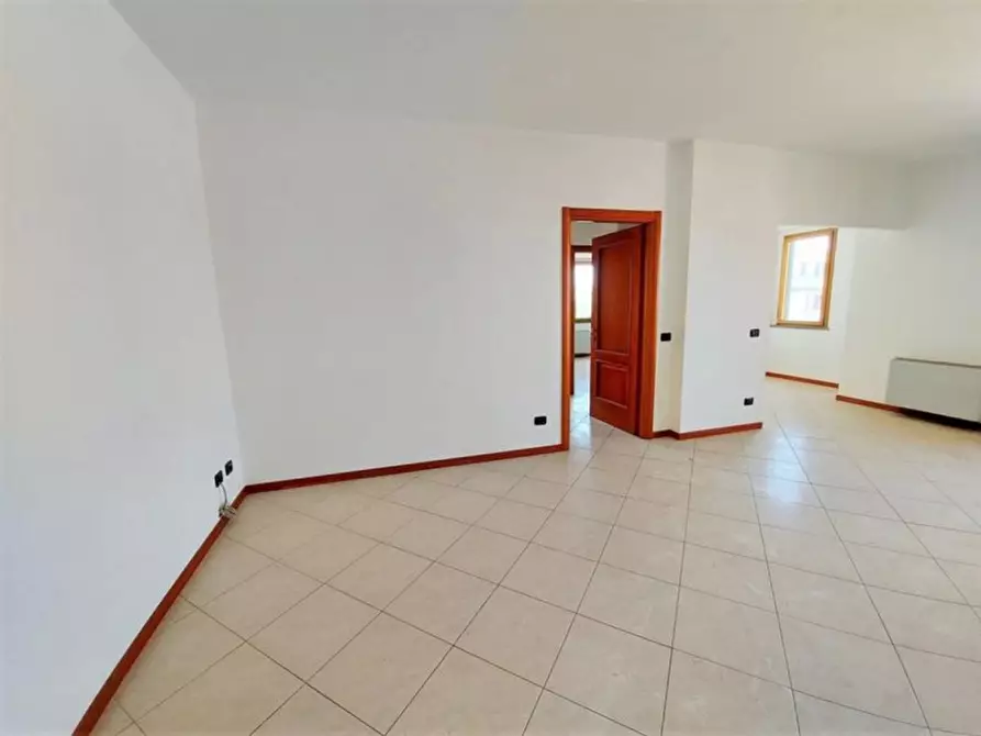 Immagine 6 di Ufficio in vendita  in Piazza Sant'Antonio, N. snc a Macomer