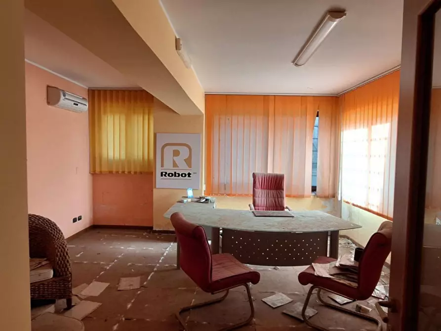 Immagine 5 di Magazzino in vendita  in Via Della Liberta', N. 172 a Pace Del Mela