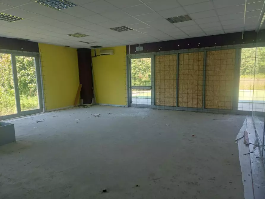 Immagine 6 di Attività commerciale in vendita  in Via Ottaviano, 13045 Gattinara VC, Italia a Gattinara