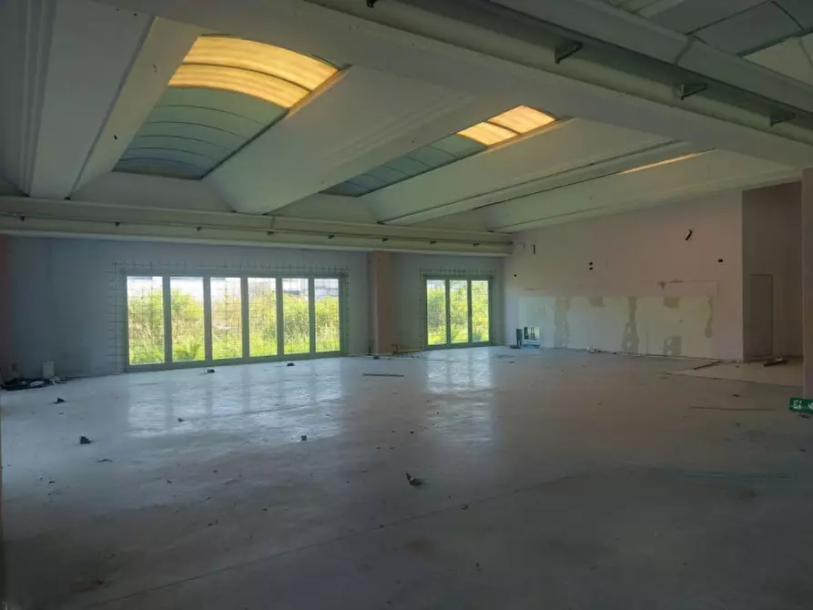 Immagine 7 di Attività commerciale in vendita  in Via Ottaviano, 13045 Gattinara VC, Italia a Gattinara