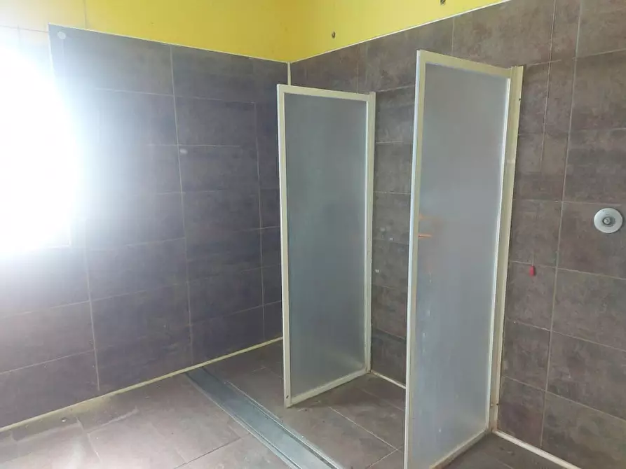 Immagine 11 di Attività commerciale in vendita  in Via Ottaviano, 13045 Gattinara VC, Italia a Gattinara