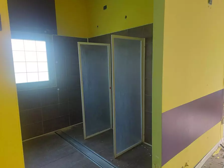 Immagine 12 di Attività commerciale in vendita  in Via Ottaviano, 13045 Gattinara VC, Italia a Gattinara