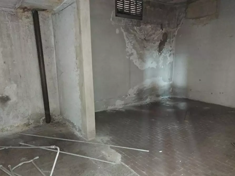 Immagine 17 di Capannone industriale in vendita  in Via Donato Bramante, N. 29 a Cesano Maderno