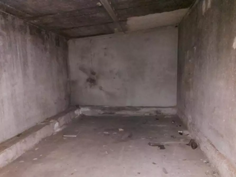 Immagine 18 di Capannone industriale in vendita  in Via Donato Bramante, N. 29 a Cesano Maderno