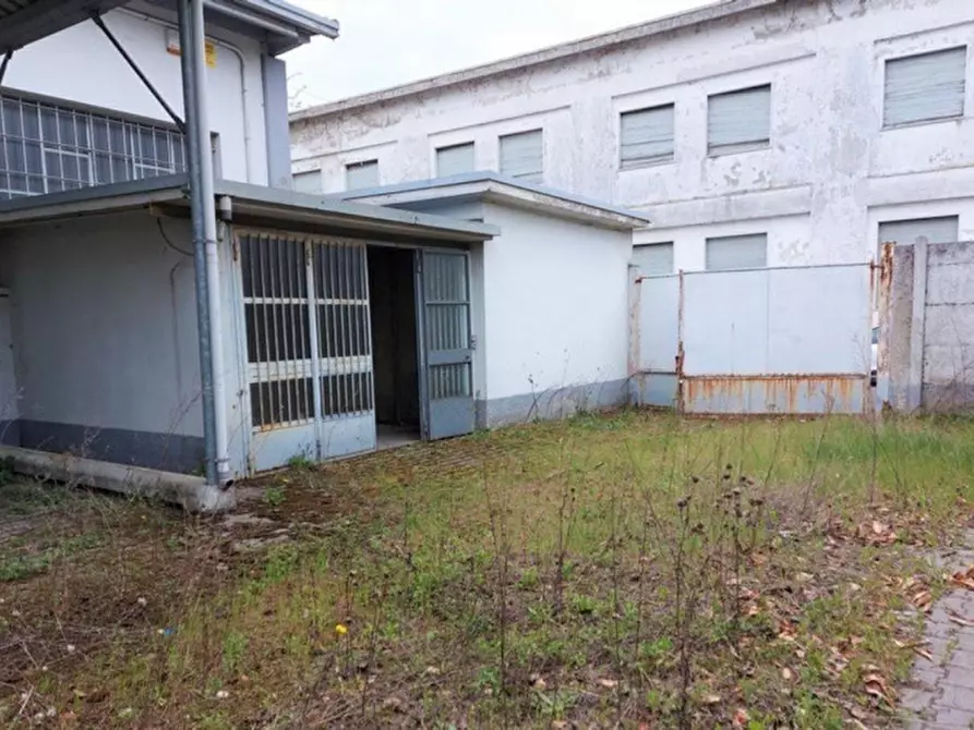 Immagine 19 di Capannone industriale in vendita  in Via Donato Bramante, N. 29 a Cesano Maderno