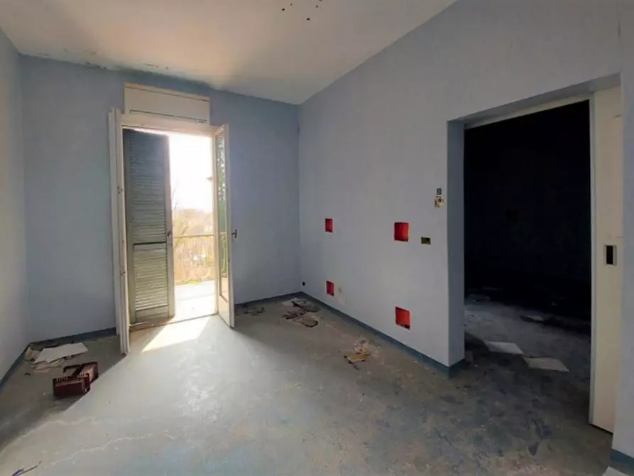 Immagine 18 di Attività commerciale in vendita  in Via Luigi Bellorini, N. 48 a Laveno-Mombello