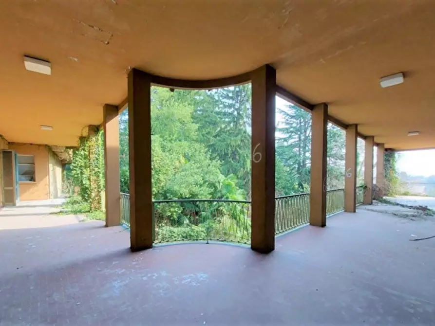 Immagine 19 di Attività commerciale in vendita  in Via Luigi Bellorini, N. 48 a Laveno-Mombello