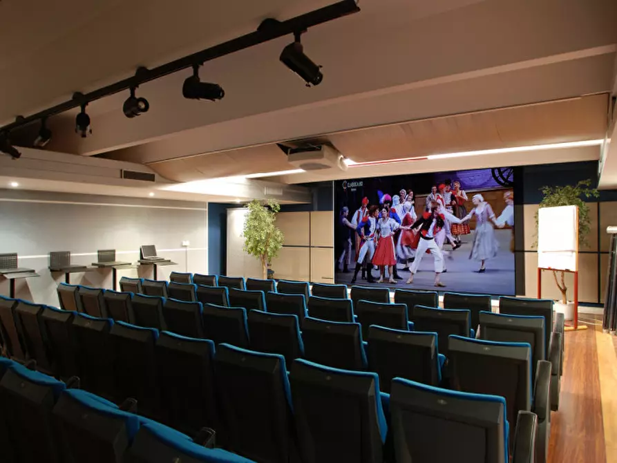 Immagine 1 di Ufficio in vendita  in via sestan a Trento