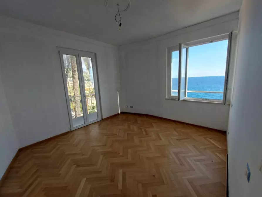 Immagine 12 di Appartamento in vendita  in Via Garnier, N. 54 a Bordighera