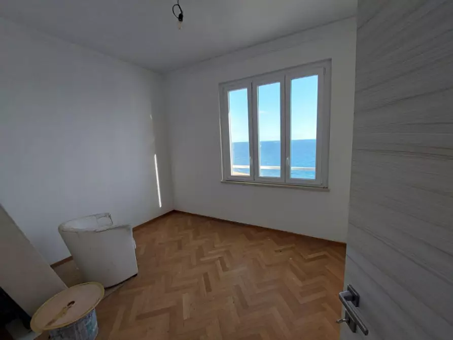 Immagine 13 di Appartamento in vendita  in Via Garnier, N. 54 a Bordighera