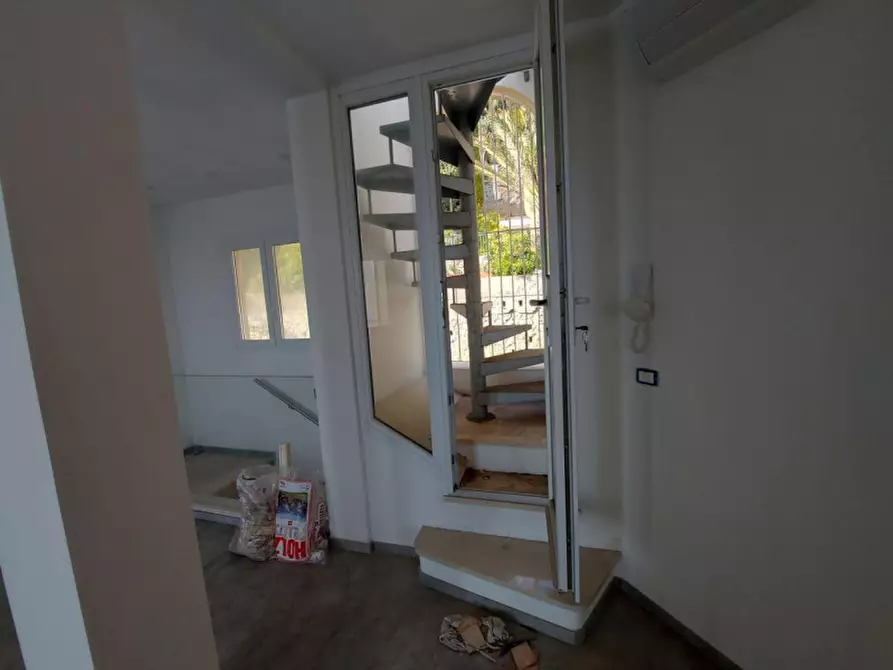 Immagine 14 di Appartamento in vendita  in Via Garnier, N. 54 a Bordighera