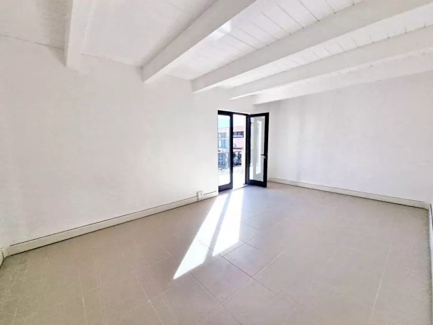 Immagine 3 di Ufficio in vendita  in Via Roma, N. 1 a Olbia