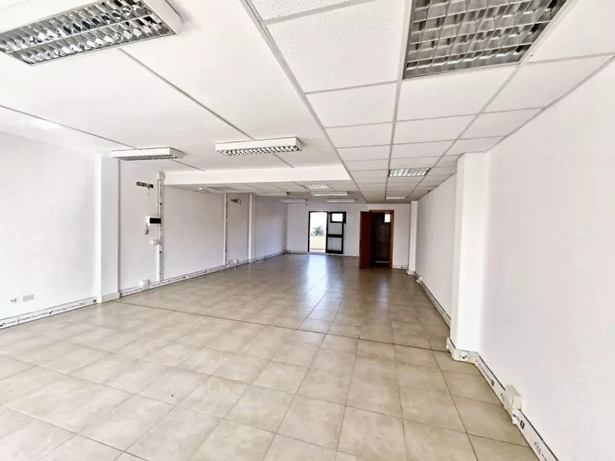 Immagine 7 di Ufficio in vendita  in Via Roma, N. 1 a Olbia