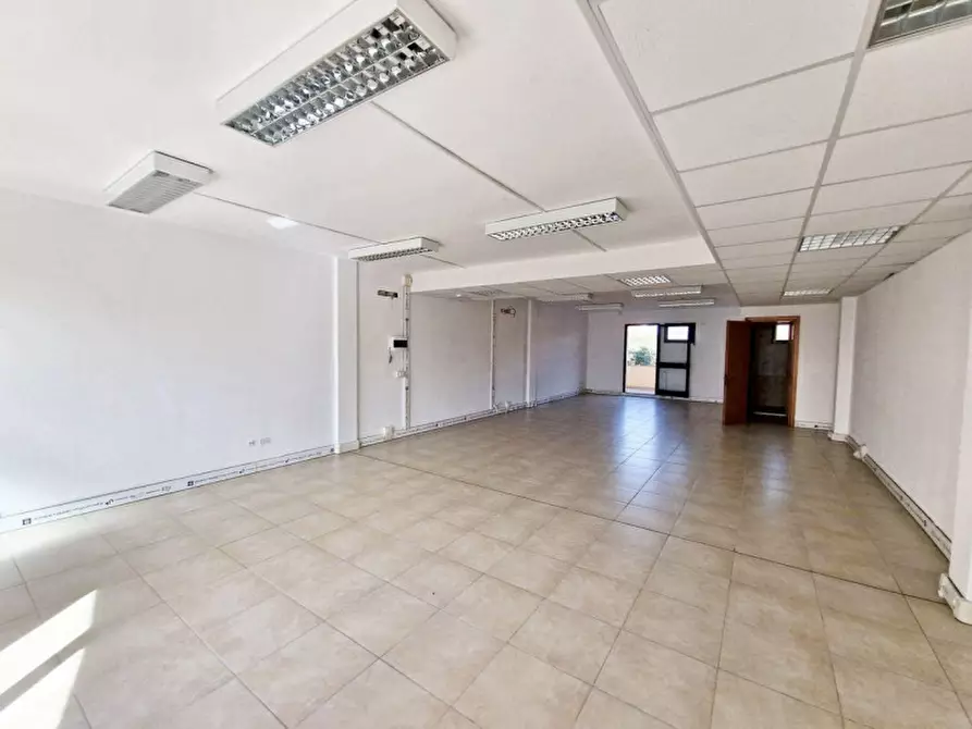 Immagine 8 di Ufficio in vendita  in Via Roma, N. 1 a Olbia
