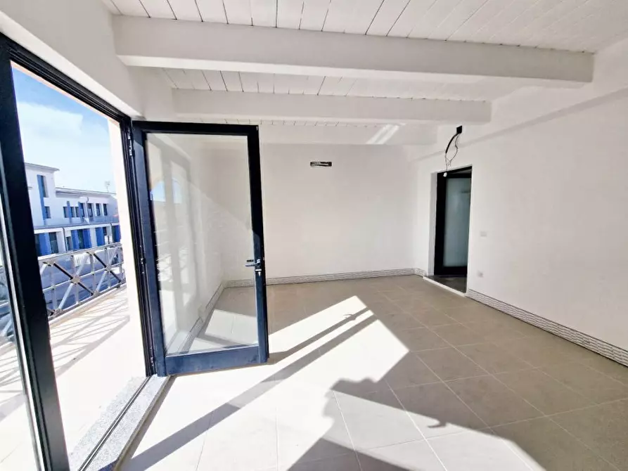 Immagine 14 di Ufficio in vendita  in Via Roma, N. 1 a Olbia