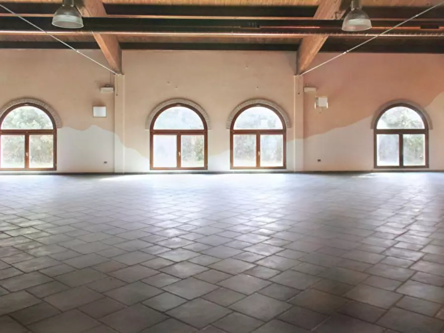 Immagine 8 di Attività commerciale in vendita  in Via di Casalpiano, N. 11 a Campiglia Marittima