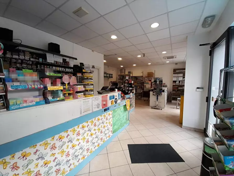 Immagine 2 di Negozio in vendita  in Ravenna, N. snc a Ravenna