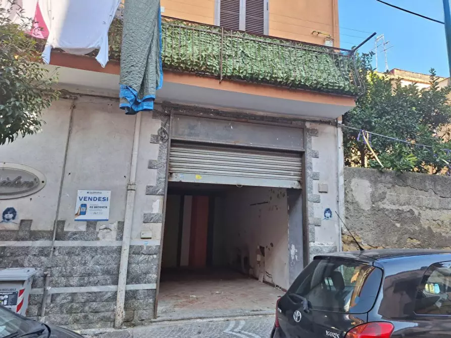 Immagine 1 di Negozio in vendita  in Via Prospero Guidone, 5, 80147 Napoli NA, Italia a Napoli