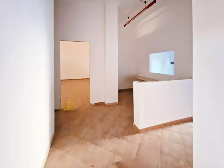 Immagine 4 di Negozio in vendita  in via Martino Luigi Cairoli, N. snc a San Pietro In Lama