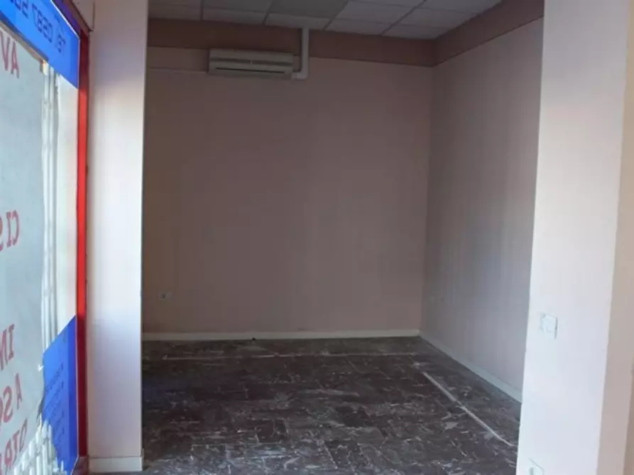 Immagine 3 di Negozio in vendita  in via Valdera Pontedera, N. 164 a Ponsacco