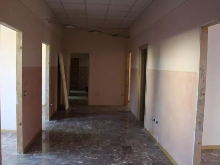 Immagine 9 di Negozio in vendita  in via Valdera Pontedera, N. 164 a Ponsacco