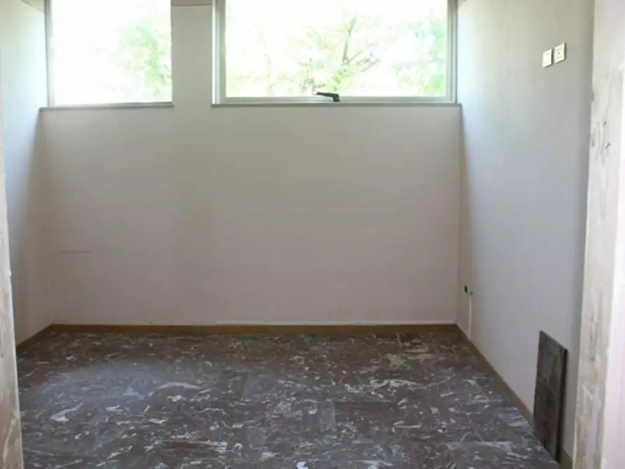 Immagine 17 di Negozio in vendita  in via Valdera Pontedera, N. 164 a Ponsacco