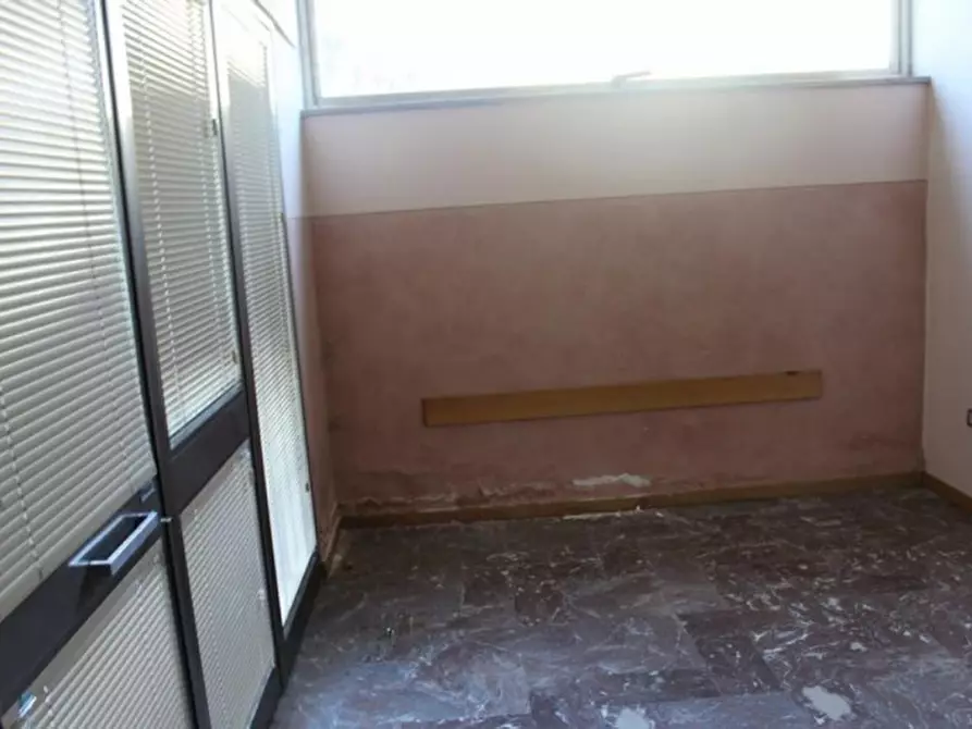 Immagine 27 di Negozio in vendita  in via Valdera Pontedera, N. 164 a Ponsacco