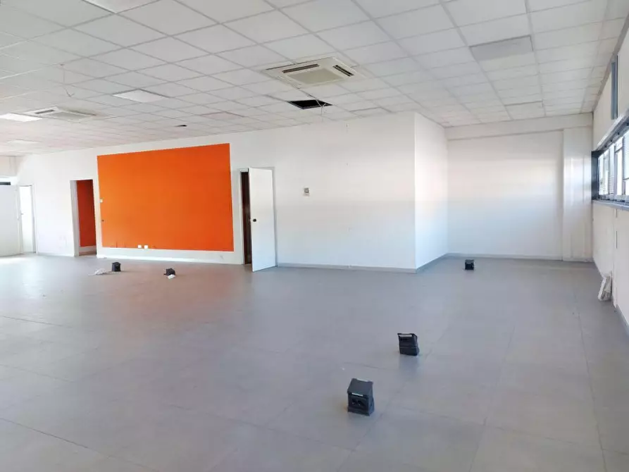 Immagine 5 di Capannone industriale in vendita  in via Rossini, N. 78 a Legnano