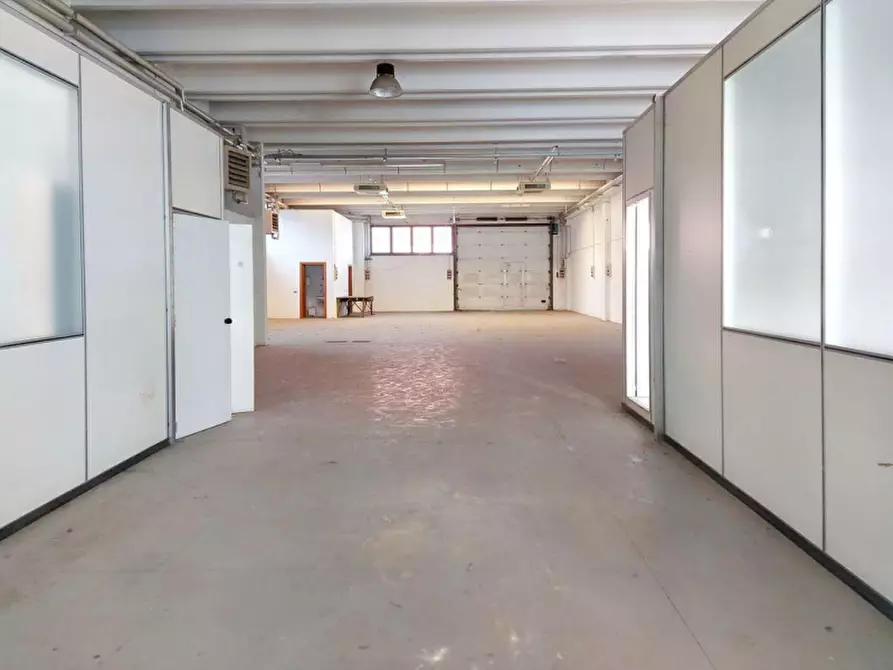 Immagine 7 di Capannone industriale in vendita  in via Rossini, N. 78 a Legnano