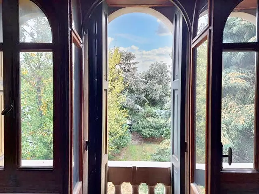 Immagine 3 di Villa in vendita  in Viale Cairoli, N. 103 a Treviso