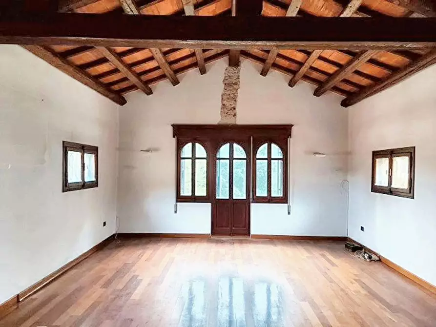 Immagine 11 di Villa in vendita  in Viale Cairoli, N. 103 a Treviso