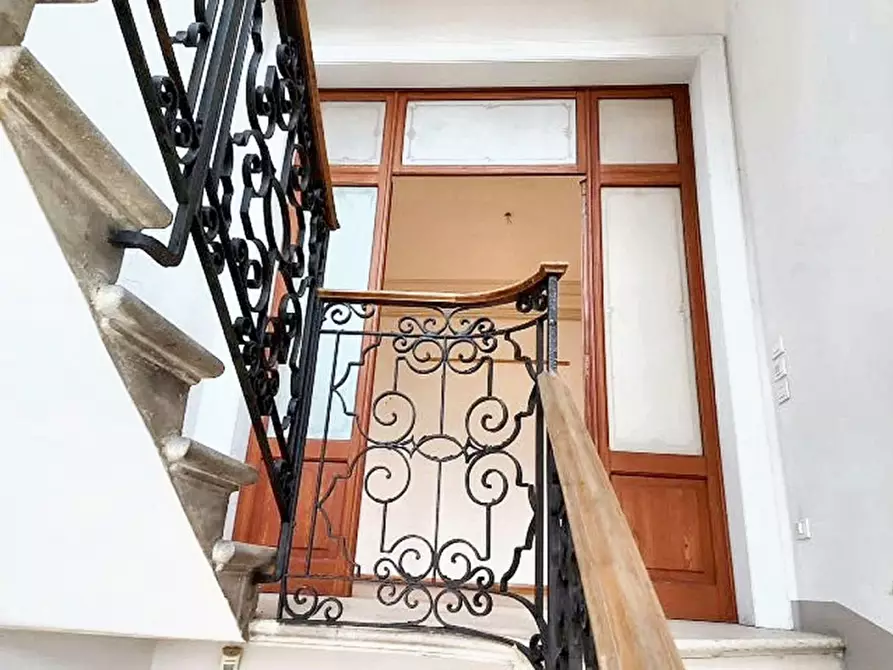 Immagine 18 di Villa in vendita  in Viale Cairoli, N. 103 a Treviso