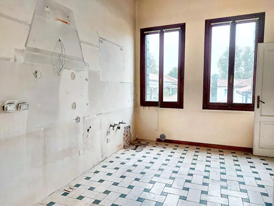 Immagine 24 di Villa in vendita  in Viale Cairoli, N. 103 a Treviso